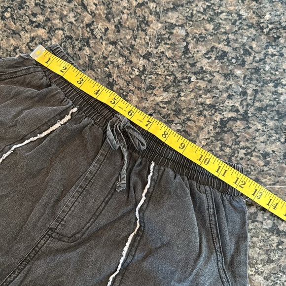 Hurley black lightweight cotton distressed shorts NWT XS - Picture 7 of 10